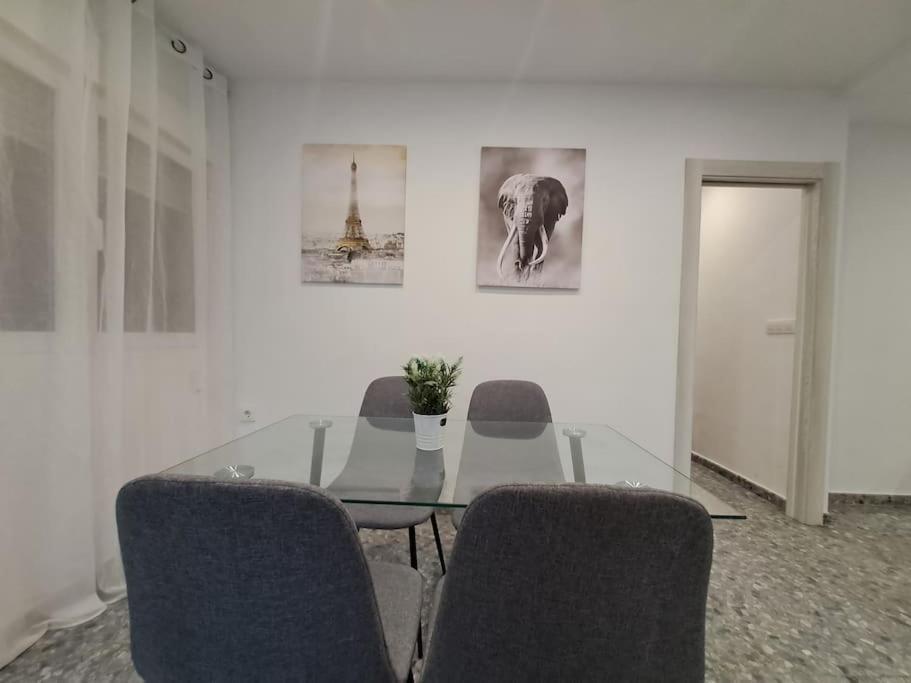 Altamira White & Bright Apartment Almeria Bagian luar foto