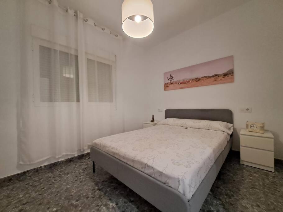 Altamira White & Bright Apartment Almeria Bagian luar foto