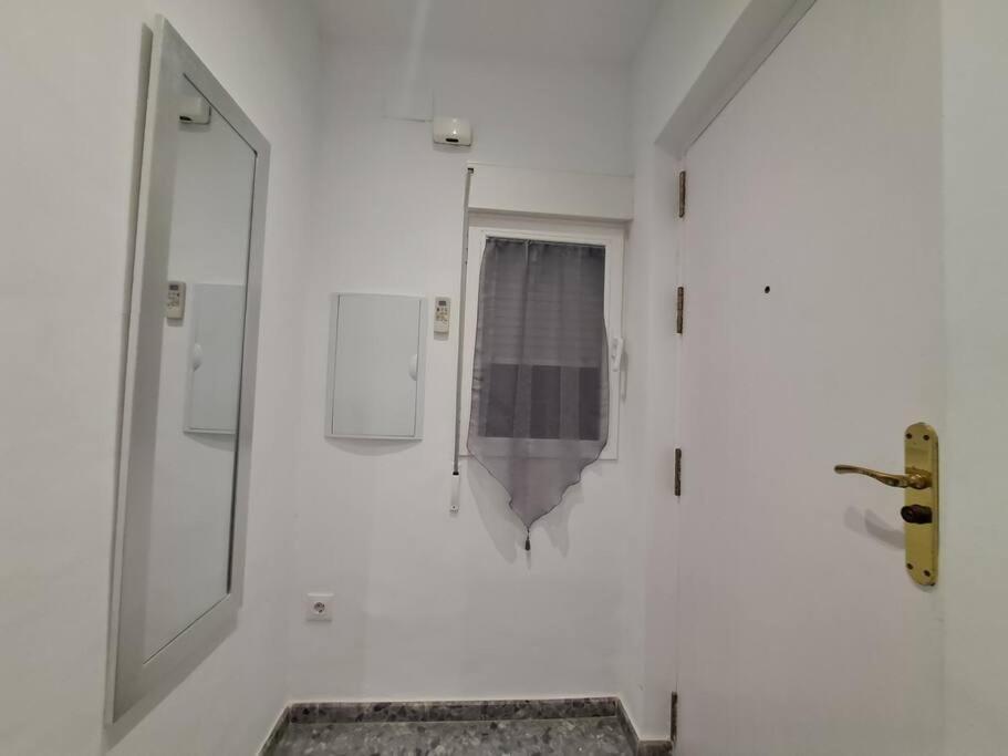 Altamira White & Bright Apartment Almeria Bagian luar foto